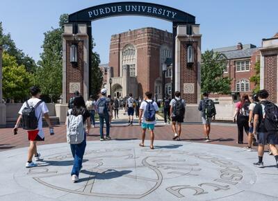  یک دانشگاه آمریکایی به طور کلی ورود دانشجویان چینی را ممنوع کرد