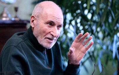  بهزاد نبوی: وقتی به شهید رجایی پیشنهاد نخست‌وزیر داده شد هر دوی ما خندیدم و گفتیم مگر ما این کاره‌ایم!؟