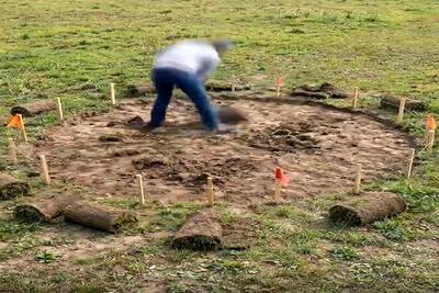  معماری خلاقانه؛ زمین رو کند خونه زیرزمینی ساخت از برج خلیفه بهتر