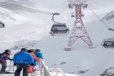  معماری طبیعت؛ مسافر تله کابین بین زمین و هوا پر پر شد