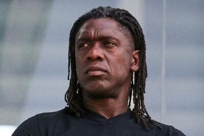  سیدورف و نقش کمرنگ در استقلال