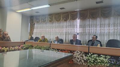  رهایی: کلاف پیچیده اقتصاد کشور با تدبیر نخبگان حل شود