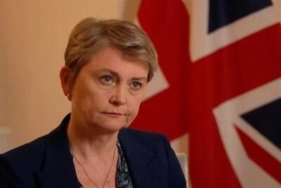  انگلیس: آمریکا باید با ایران مذاکره کند، نه اینکه آن را بمباران کند