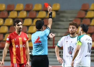  اعتراض متفاوت ذوبی‌ها به جنجال‌های فولاد آرنا (عکس)