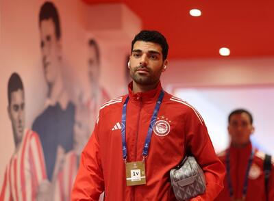  طارمی بدون توجه به جنجال‌ها در زمین