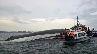  ۶ کشته در پی واژگونی قایق مسافربری در ویتنام