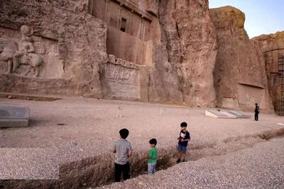  روایت فرسایش یک میراث جهانی/ چه بر سر نقش رستم آمد؟