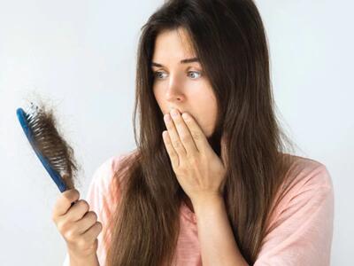  راه حل طبیعی برای جلوگیری از ریزش مو | برگرداندن موهای از دست رفته در چند هفته !