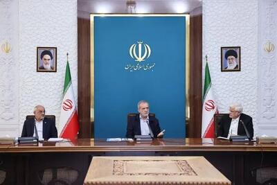  پزشکیان دستور بررسی ابعاد حوادث دی‌ماه را صادر کرد/ در صورت احراز هرگونه خطا برخورد قانونی می‌شود/ افراد یا گروه‌ها اسناد مرتبط خود را ارائه کنند