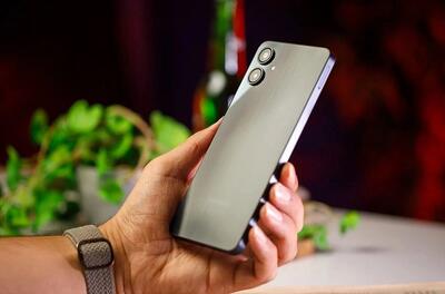  قیمت گوشی سامسونگ، شیائومی و آیفون امروز یکشنبه 3 اسفند 1404