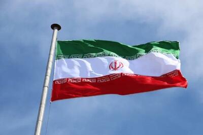  بسوز ای سعی باطل پرچم ایران نمی‌سوزد