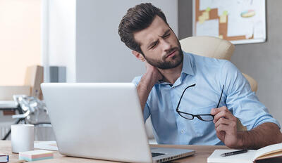  این علائم، هشدارهای اولیه آرتروز گردن هستند | سردردهای مکرر و درد شانه ممکن است از گردن‌تان باشد