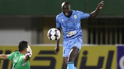  رؤیای لرزانِ گل‌گهر