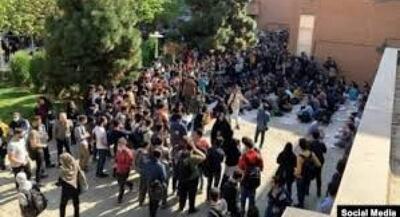  شعار امروز «ای شاه خائن؛ کشتی جوانان وطن» | جهان نیوز