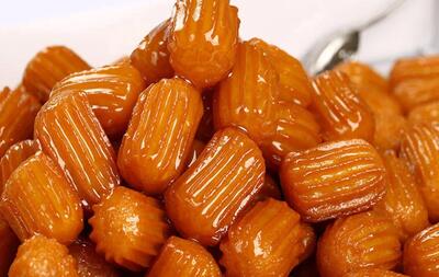  سقوط تاریخی در فروش زولبیا و بامیه؛ مشتری‌ها ۵۰ درصد آب رفتند