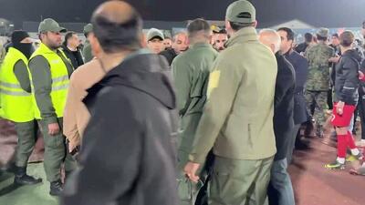  ویدیو| درگیری شجاع خلیل زاده در انزلی؛ به زور او را بیرون بردند!