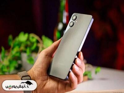  قیمت گوشی سامسونگ، شیائومی و آیفون یکشنبه ۳ اسفند ۱۴۰۴