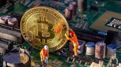  تخلیه ذخایر و فروش ۱۱۳۳ بیت‌کوین توسط ماینر بزرگ؛ پیامد آن برای بازار چیست؟