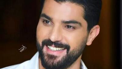  فیلم / سینا مهراد، مجری بازیگر برنامه کاپیتان : قصد ازدواج با هیچ دختری رو ندارم ! /  مامانم خیلی اصرار داره ازدواج کنم  اما من آمادگی ندارم