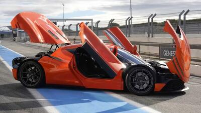  الگوبرداری جنسیس از لامبورگینی