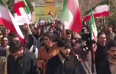  عزاداری دانشجویان دانشگاه تهران برای جانباختگان اتفاقات دی ماه