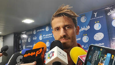  وریا غفوری: خط تلفنم مسدود هست، زندگی‌ام رو هواست و بالغ بر 15 میلیارد تومان ضرر کرده‌ام