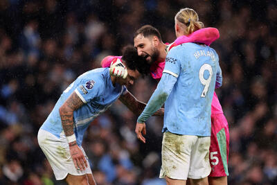  طعنه منچسترسیتی به هوادار منچستریونایتد / عکس