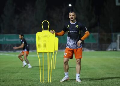  مهاجم محبوب فرهاد، یار جباری مقابل استقلال