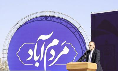 شهردار کرمان بزرگ‌ترین گلخانه سلولزی جنوب‌شرق را افتتاح کرد