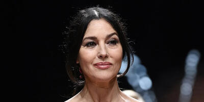  مونیکا بلوچی؛ ستاره ۶۱ ساله که تا ابد با جذابیتش چشم‌ها را خیره می‌کند! - چی بپوشم