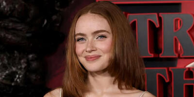  دختر دوست داشتنی stranger things هم به مراسم بفتا آمد و با استایلش دلبری کرد - چی بپوشم