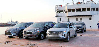  خودروهای خارج‌نشینان به گمرک  رسید