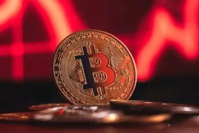  فشار فروش شدید در بازار کریپتو؛ بیت‌کوین تا ۶۶ هزار دلار سقوط کرد