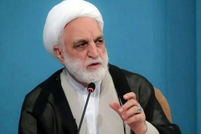  رئیس قوه قضائیه: رئیس‌جمهور پست و سفله آمریکا باید بداند که مردم ایران با این قبیل لشکرکشی‌ها و تهدیدات نظامی، نمی‌ترسند و تسلیم نمی‌شوند