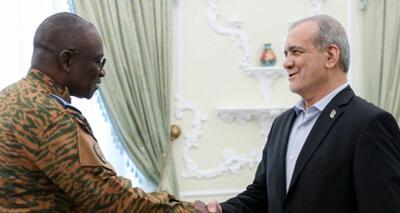  دیدار وزیر جنگ و دفاع بورکینافاسو با رئیس جمهور