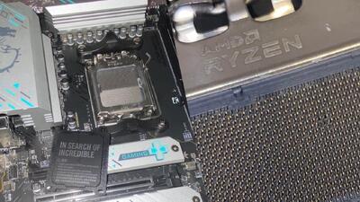  خرابی سوکت مادربرد MSI در RMA؛ نصب کاور ایسوس و آسیب شدید پین‌ها