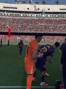  ویدئو: یامال در وقفه داوری به احترام ماه رمضان افطار نکرد