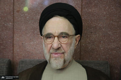  خبر خروج سیدمحمد خاتمی از کشور جعلی است