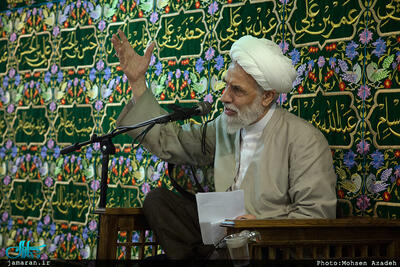  خلجی: امام زین‌العابدین(ع) در عرصه اجتماعی سیاستمداری آگاه و مدبر بود/ تعبیر «امام بیمار» درباره آن حضرت جسارت و جفا است