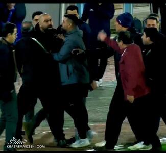  آقا مازیار، جناب خداداد عزیزی! شما دیگه چرا؟ - پارس فوتبال