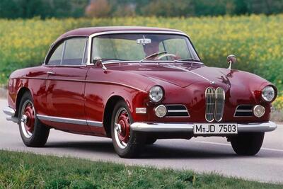  هفتادسالگی بی‌ام‌و ۵۰۳، رقیب ناکام مرسدس 300SL گالوینگ - پدال