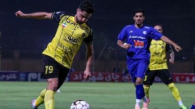  دیدار سپاهان و استقلال خوزستان با حضور تماشاگران