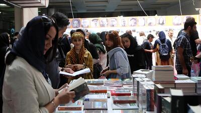  دخل و خرج نمایشگاه کتاب نمی‌خواند/ ۱۰ میلیارد تومان پول غذا!