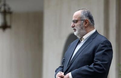  توئیت جنجالی حسام الدین آشنا/ هیچ‌کس هیچ‌جا نرفته است - سلام نو