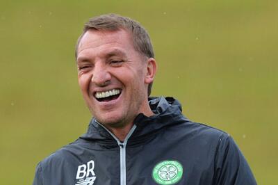  این عکس هوش مصنوعی نیست؛ سرمربی سابق لیورپول در عربستان تفنگ به دست شد!