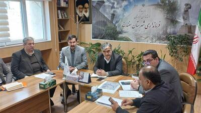  فرماندار سنندج: تأمین آب شرب شهر حسین‌آباد از سد آزاد در دستور کار قرار گرفت