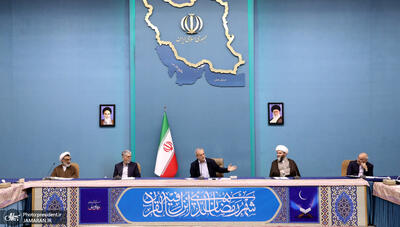  پزشکیان: اگر به قرآن عمل کنیم کشور به گلستان عدالت و پیشرفت تبدیل خواهد شد/ هیچ سخنی گویا‌تر از رفتار ما در عمل به آیات قرآن نیست/قرآن از جامعه مومن ضعف و بی‌برنامگی را نمی‌پذیرد/تربیت نسل جوانان بر پایه مفاهیم قرآنی نیازمند شیوه‌های نو و الگوهای عملی است