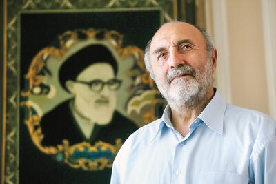  دفتر آیت‌الله طالقانی جایگزین نهاد‌های رسمی شده بود