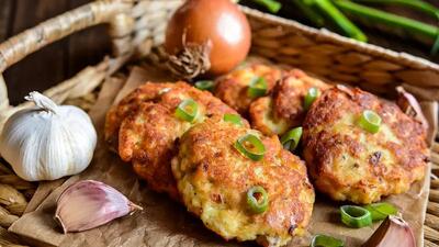  طرز پخت کوکوی مرغ و پیازچه برای افطار + دستور ساده - مجله اینترنتی کولاک