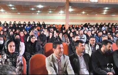  برگزاری همایش پیشگیری از سرطان سینه در دهگلان